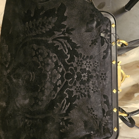 Gucci Black and Gold Satchel - Picture 12 of 16